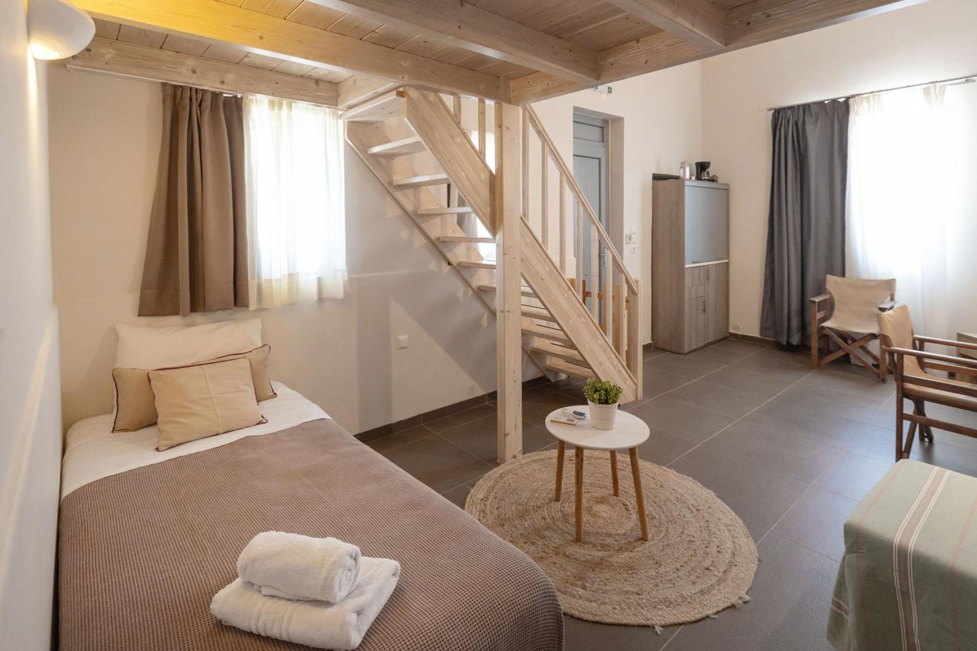 Oinoni'S Home - Aiakos Studio Souvala Esterno foto
